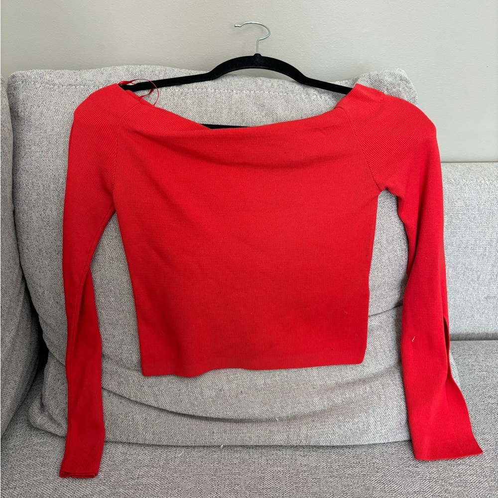 TOPSHOP Off the Shoulder Crop